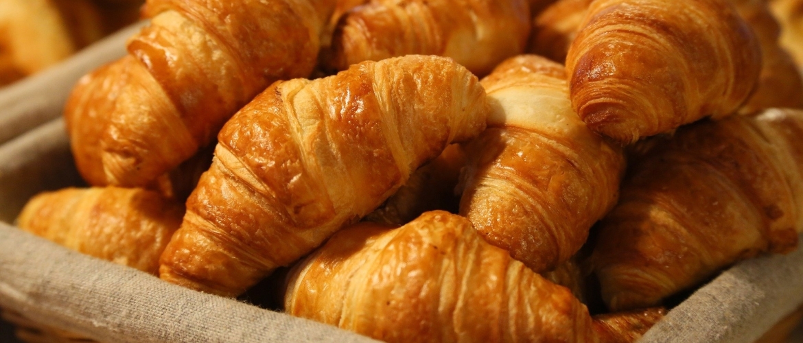 Camperplaats de Rucphense Weide deelt gratis croissants uit