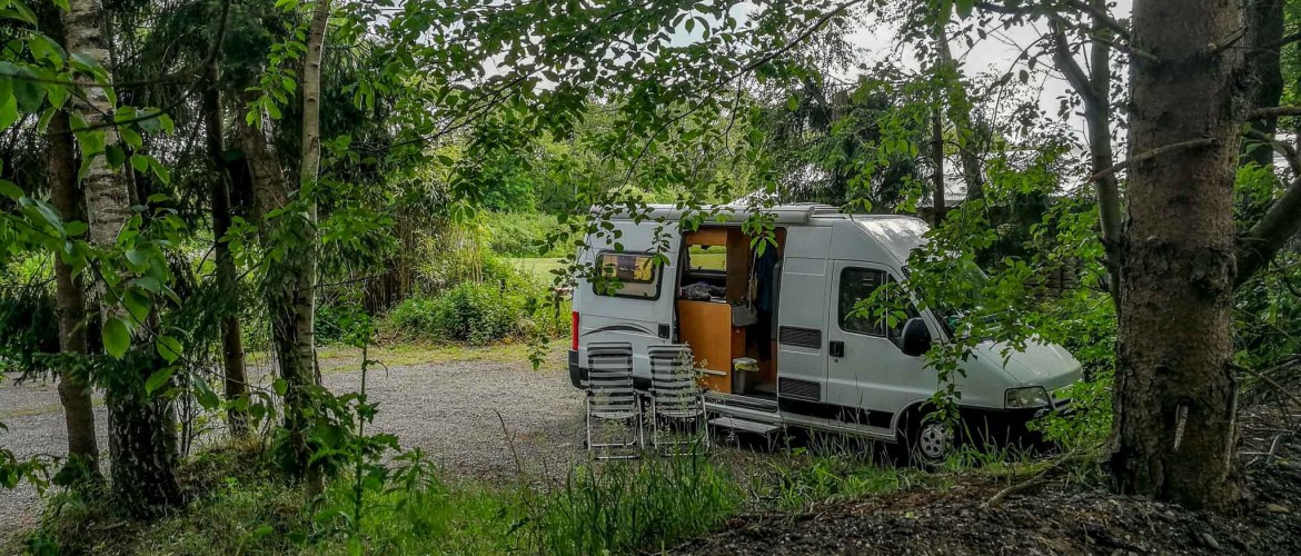 Ontdek 100+ gratis camperplaatsen in België