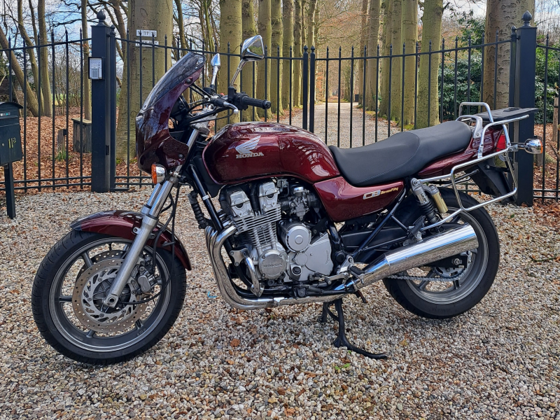 Honda 750 sevenfifty 1995 retro motor