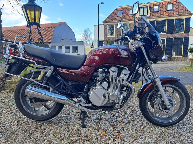 Honda 750 sevenfifty 1995 retro motor