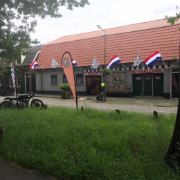 LM17 Lifestyle Motowear 300m2 motorkleding en motorgezelligheid in de sfeer van het motorrijden