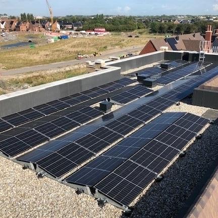 Zonnepanelen Tudor College Hoofddorp