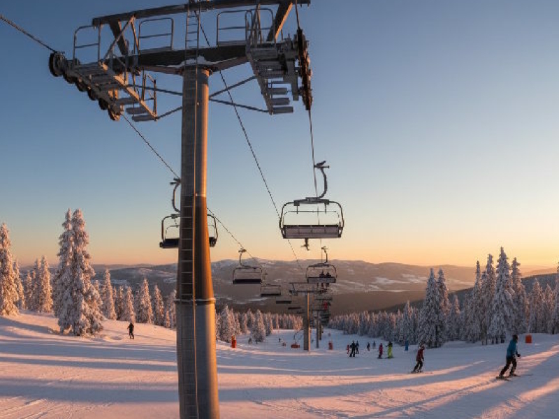 Chair- and skilifts Chair- and skilifts