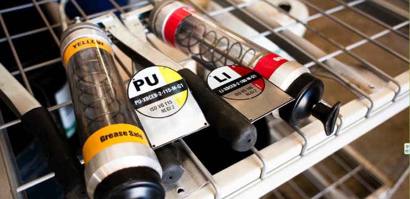 Transparent grease guns