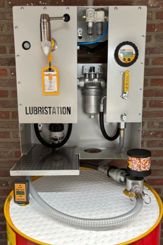 Alex All in one lubricant distribution and conditioning system