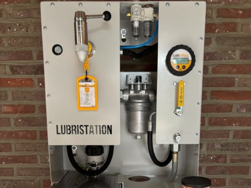 Alex All in one lubricant distribution and conditioning system