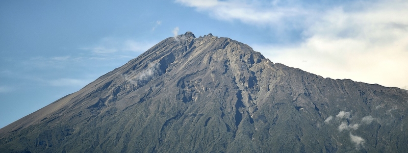 Arusha Mount Meru