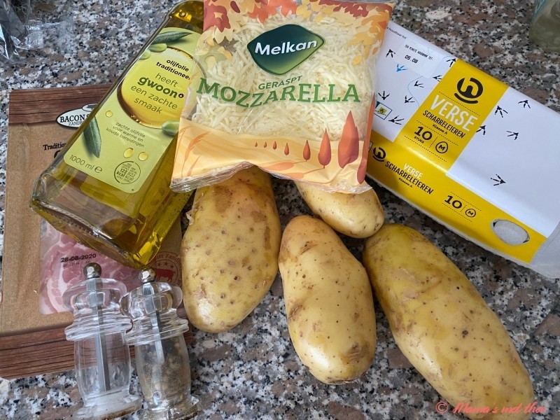 Gevulde aardappels met spek en ei