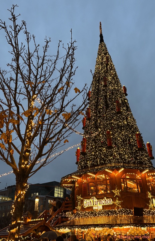 Sfeervol Dusseldorf met kerstmarkt Sfeervol Dusseldorf met kerstmarkt