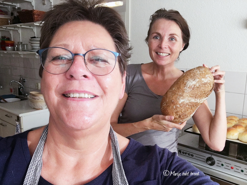 Ambachtelijk brood bakken met Levine van Doorne en Marije Bakt Brood