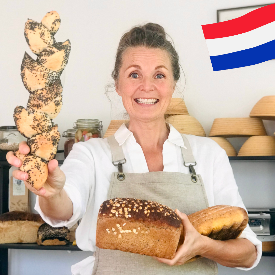 Marije geeft les in NL Marije Bakt Brood