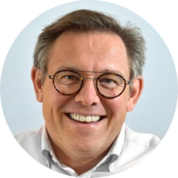 Foto van Stefan De Cuyper- zaakvoerder en marketeer bij digitalprinting.be en marketingplanner.be, begeleider bij marketingplanner.be