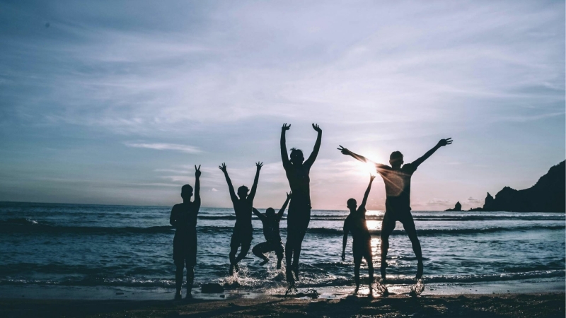 stranddag-met-vrienden-en-bbq