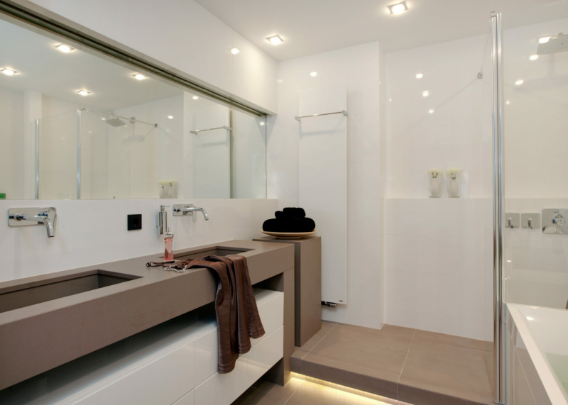 de juiste verlichting voor de badkamer kiezen