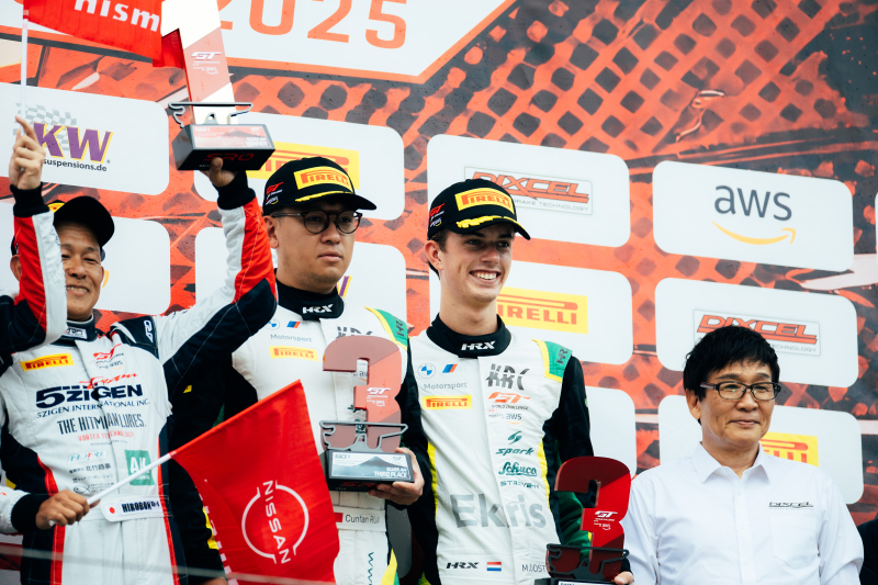 Maxime Oosten Tony Ruan Podium Fuji Plek 3