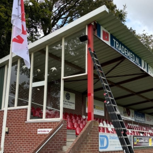 Geluidsinstallatie voetbalveld