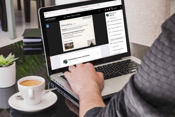 Blended Learning Beveiliger 2 MBO Uniformberoepen Blended Learning Beveiliger 2 MBO Uniformberoepen