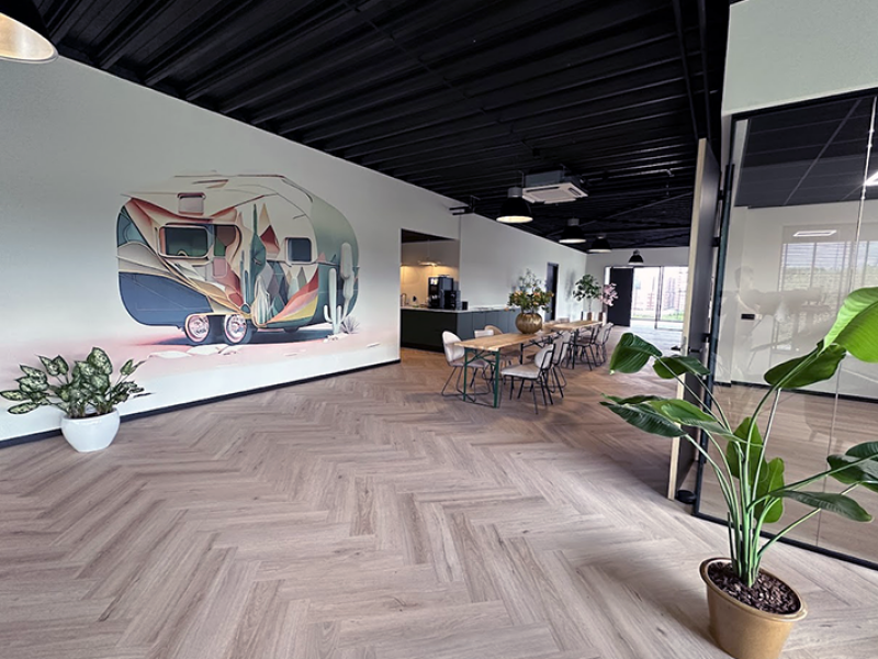 Fotowand met caravan print in kantoorruimte
