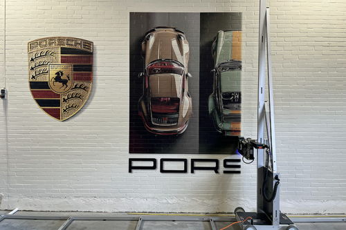 Muurdecoratie Porsche garage Lichtenvoorde
