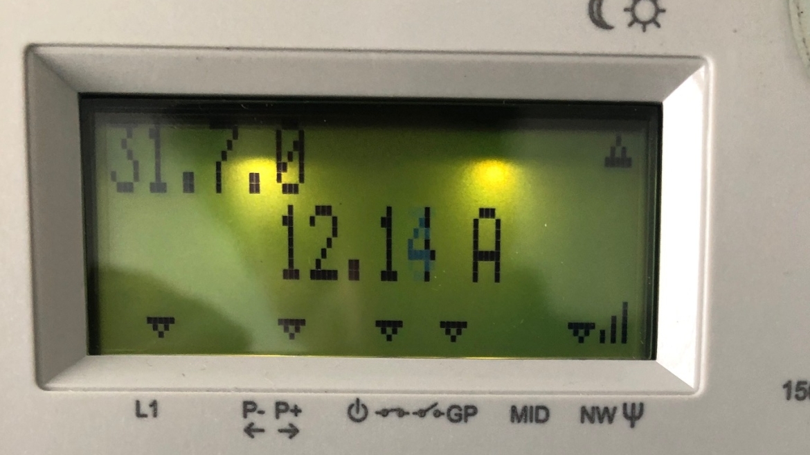 Stroomsterkte op digitale meter