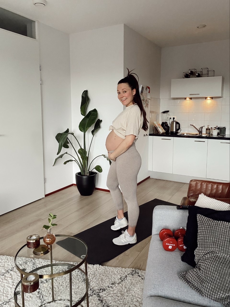 online-workouts-tijdens-je-zwangerschap