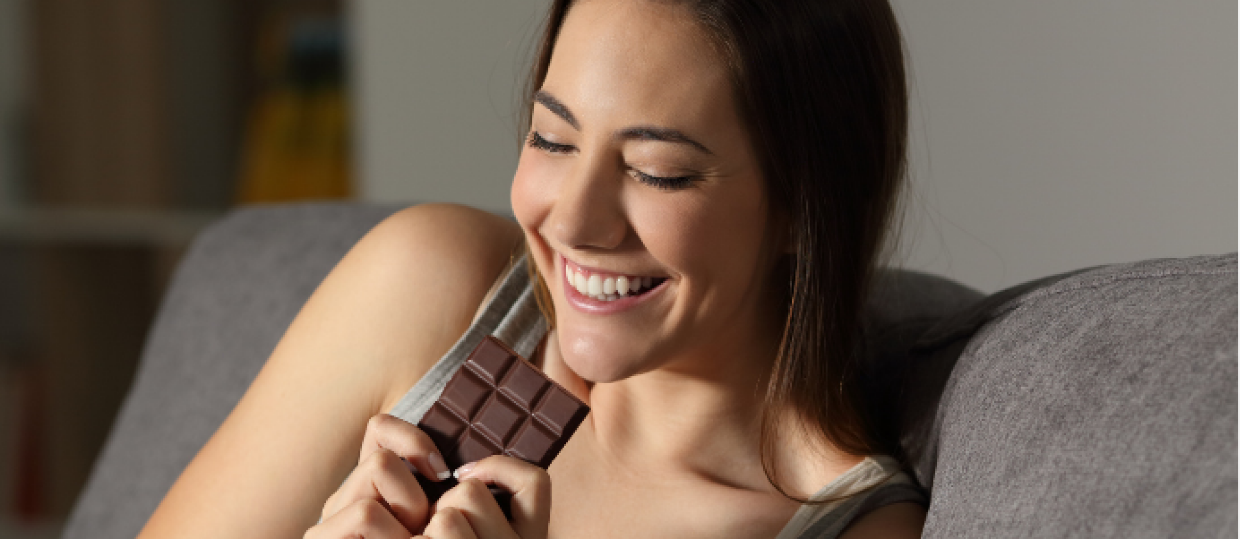Hands Off My Chocolate introduceert vegan chocoladeletters die makkelijk te breken zijn