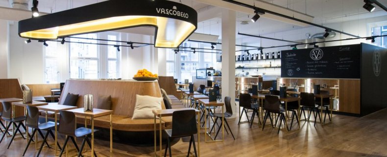 Vascobelo V-Bar: koffiebar is de Scheltema boekhandel op het Rokin