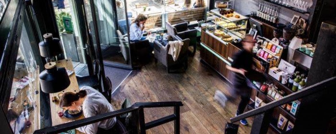 Anne & Max koffiebar in Amsterdam Zuid met een warme sfeer