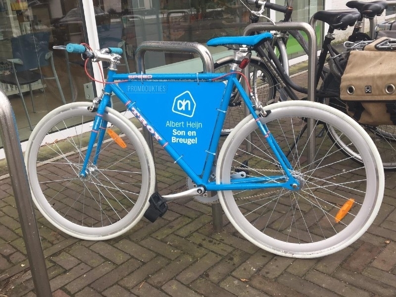 een bewegwijzerfiets voor ah