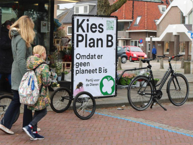 een fiets met aanhanger als promotiemiddek