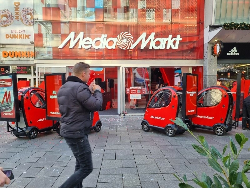 digicar voor de opening van een winkel