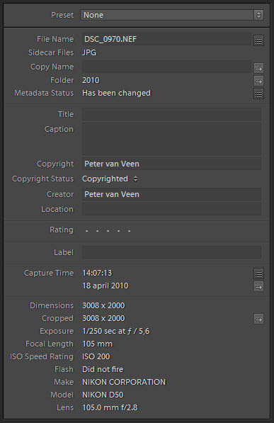 Metadataweergave in Adobe Lightroom met informatie over bestandstype, copyright, camera-instellingen en lensdetails van een foto genomen met een Nikon D50.