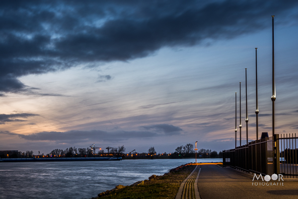 Woordloze Woensdag Avond Haven Merwede Werkendam Wolken Lange Sluitertijd Nachtfotografie