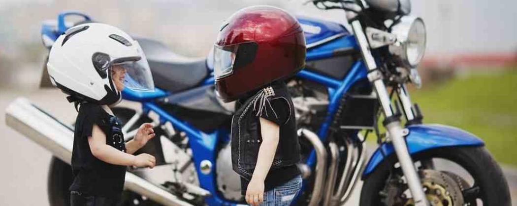 Waar Kun Je Motorkleding Voor Een Kind Kopen?