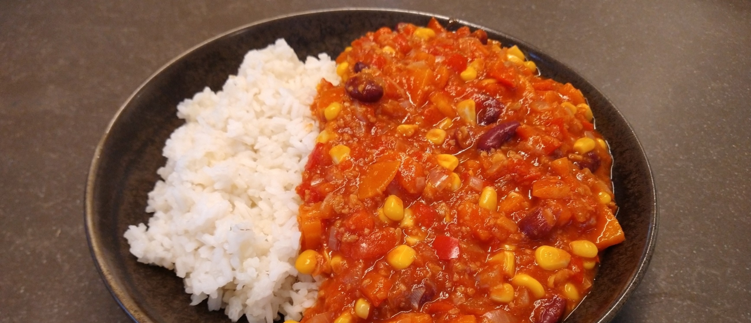 Chili sin carne met lichte rijst