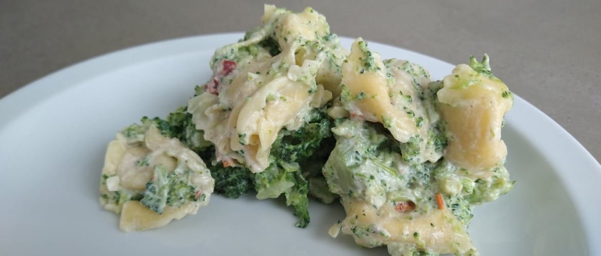Tortellini met geitenkaas en broccoli