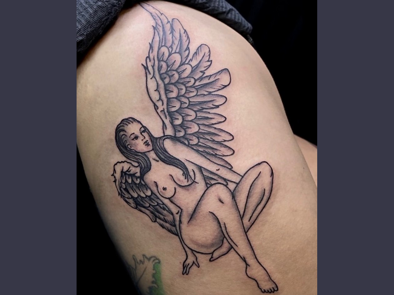 fine line tattoo engel vrouw