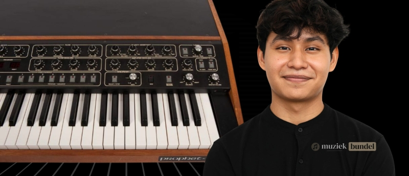 De revolutionaire klaviertechniek van de Prophet T8 | Muziekbundel.nl Klavier van Prophet T8 met muzikant