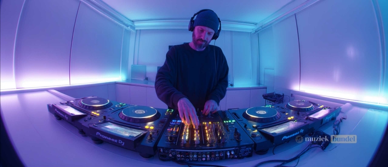 Stap voor stap - de weg naar je eerste optreden als DJ | Muziekbundel.nl