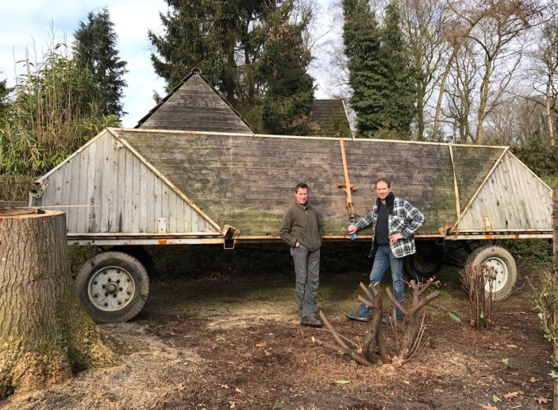 podium muziektent in Hattemerbroek