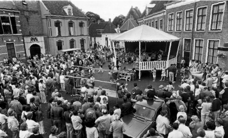 Muziektent in het centrum van Hattem