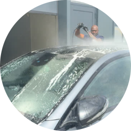 Auto wassen hogedrukspuit