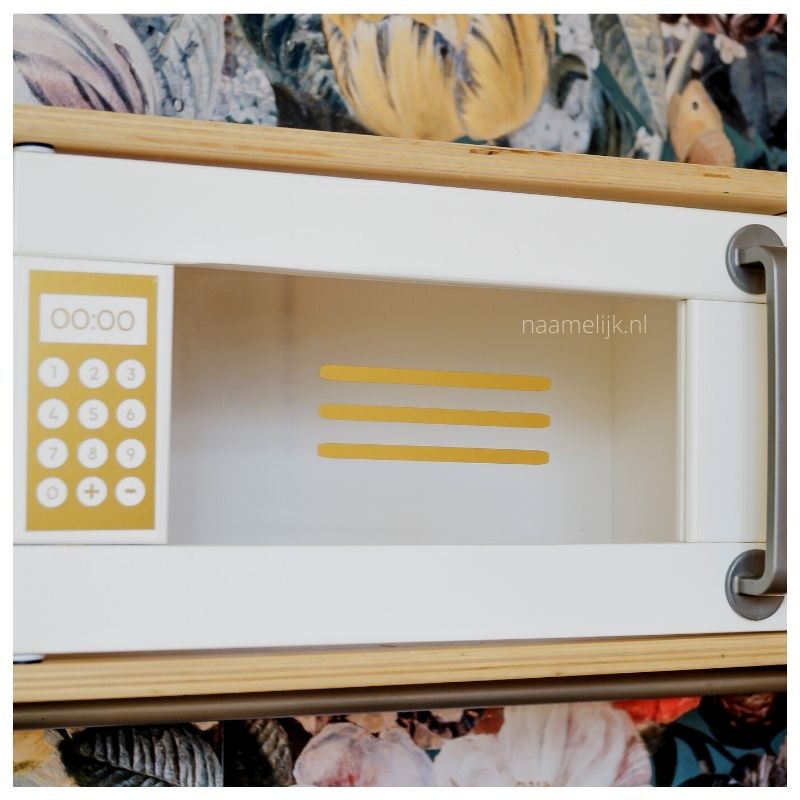 Ikea keukentje pimpen zonder verf - magnetron Ikea keukentje pimpen zonder verf - magnetron