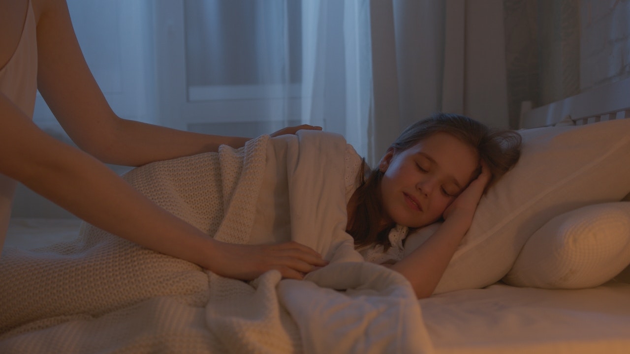 Wil je kind niet slapen? 14 tips om je kind te laten slapen als een roosje