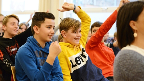 roel-beckers-interactieve-schoolvoorstelling-rond-pesten-cyberpesten-en-respect-voor-het-secundair-onderwijs35 roel-beckers-interactieve-schoolvoorstelling-rond-pesten-cyberpesten-en-respect-voor-het-secundair-onderwijs35