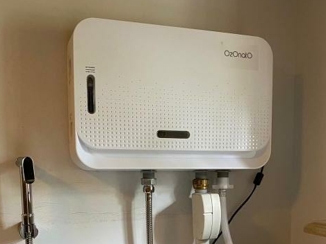 OzOnatO O3 generator van ozonrijk wasgoed / schoonmaakwater OzOnatO O3 generator van ozonrijk wasgoed / schoonmaakwater