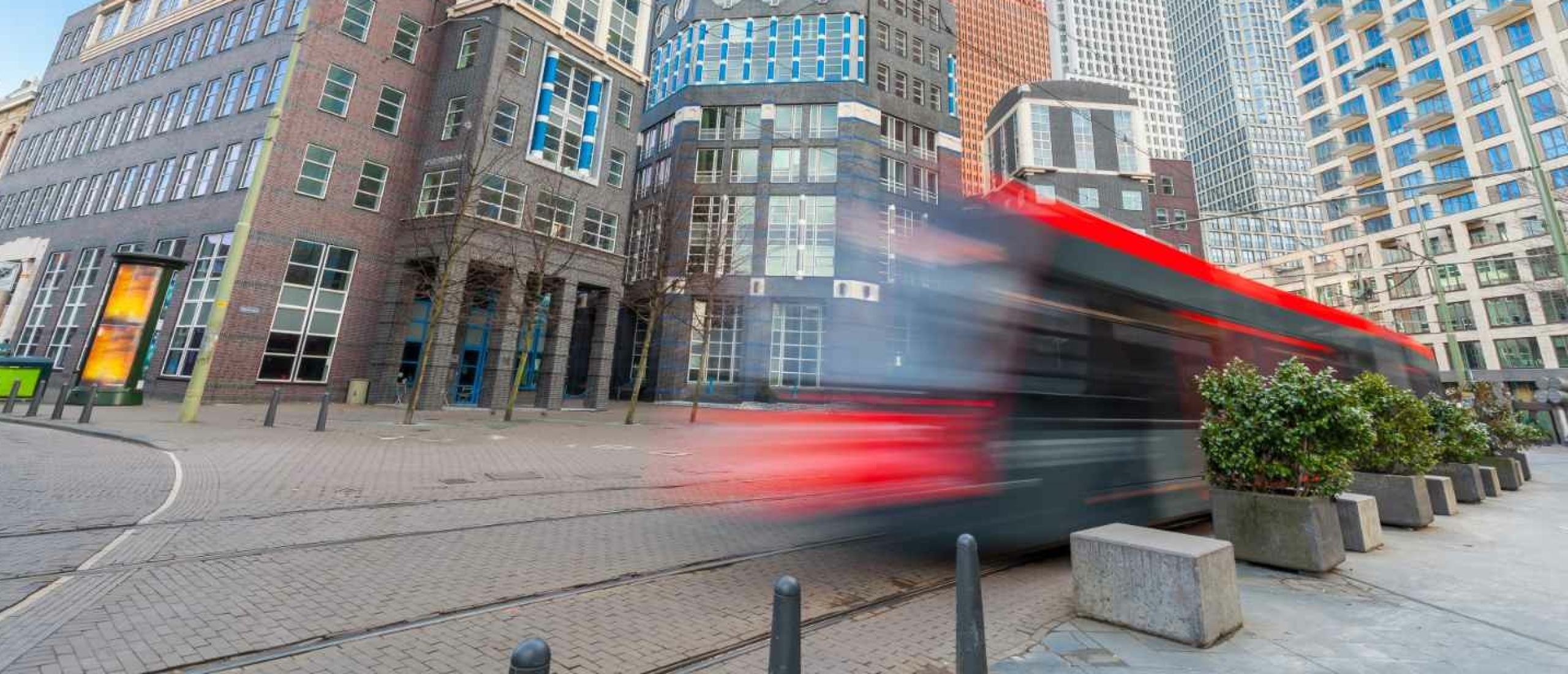 Van appartement tot herenhuis: efficiënt verhuizen met verhuislift huren in Den Haag