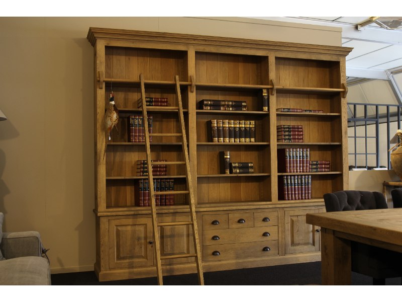boekenkast eiken met ladder