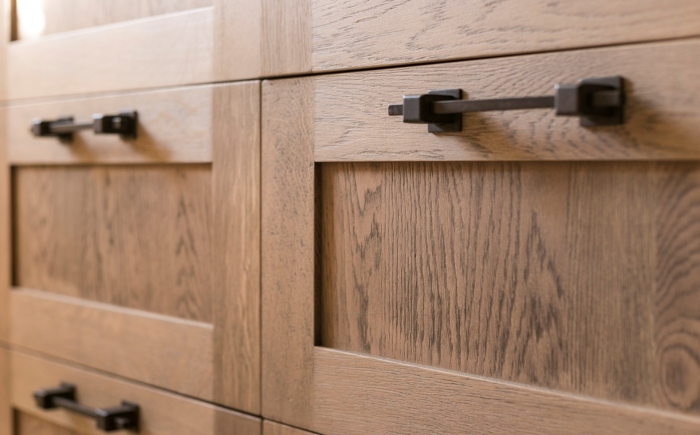 Keuken onderhoud, houten kasten en handgrepen