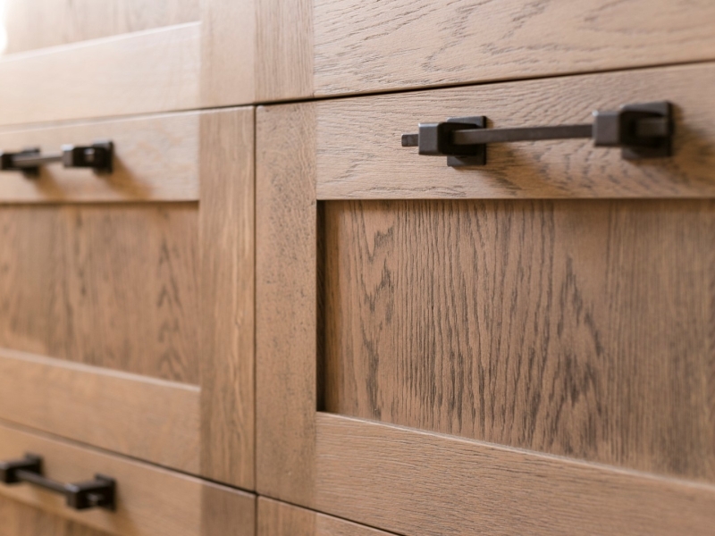 Keuken onderhoud, houten kasten en handgrepen